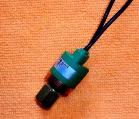

ACB-2UB517W 061F7517 pressure sensor