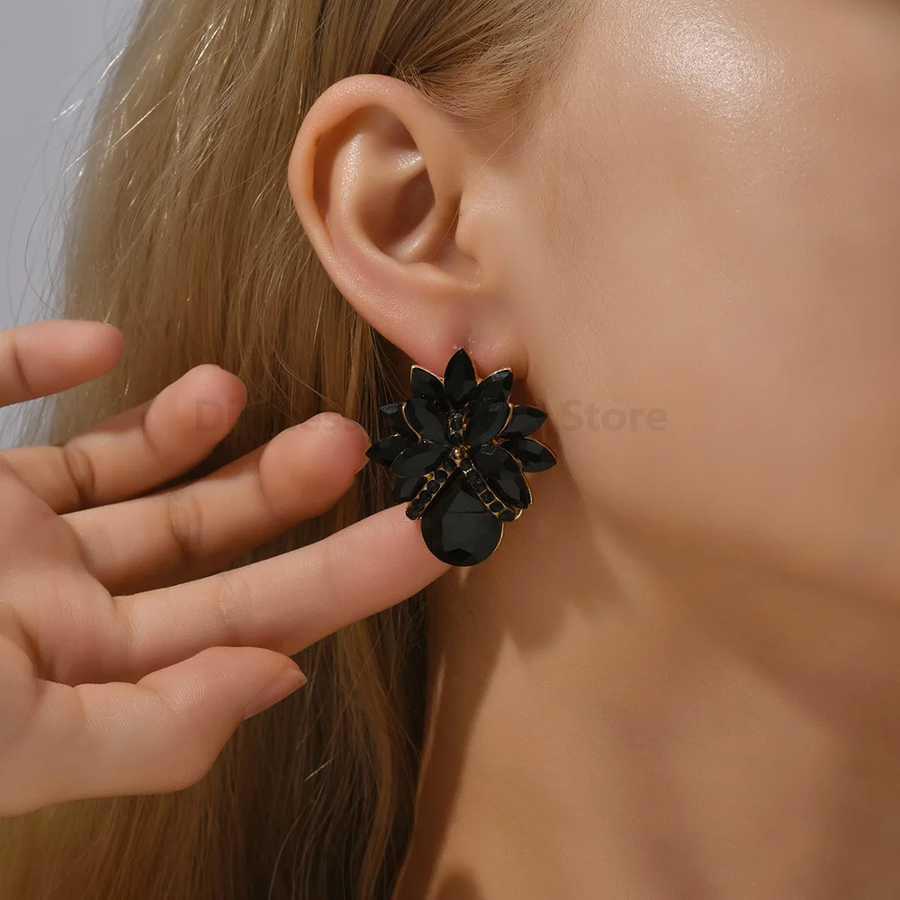 Versatile Creative Shiny Symmetric Stud Earrings for Women Exquisite Fresh Jewelry for Daily Travel Party Wear view 4