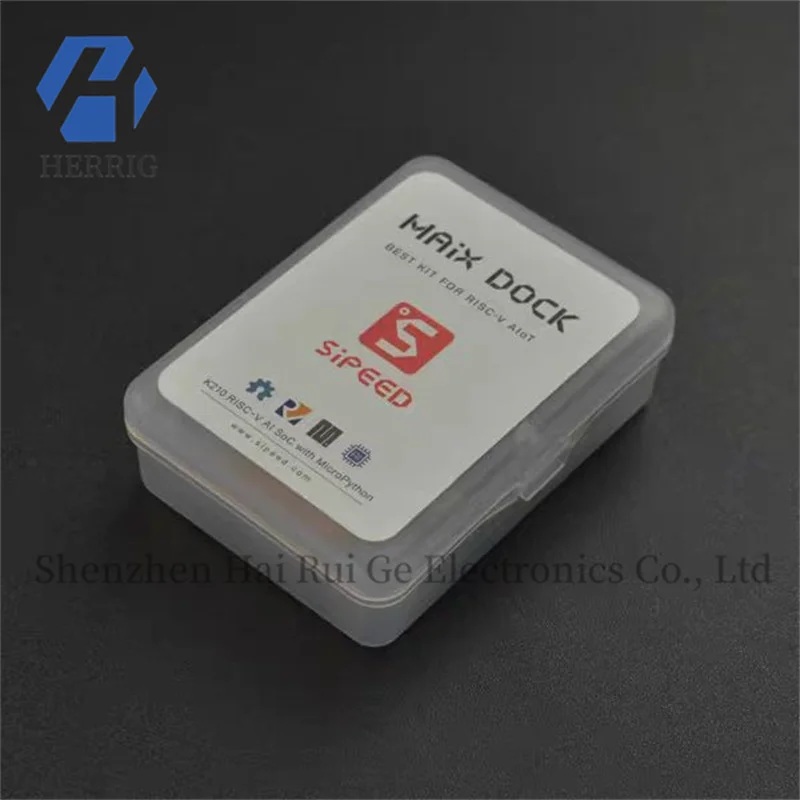 مجموعة تطوير M1 Dock AI مع وظائف مختلفة بما في ذلك كشف الوجه والتعرف على الكلام والتعرف على الأشياء الملونة.