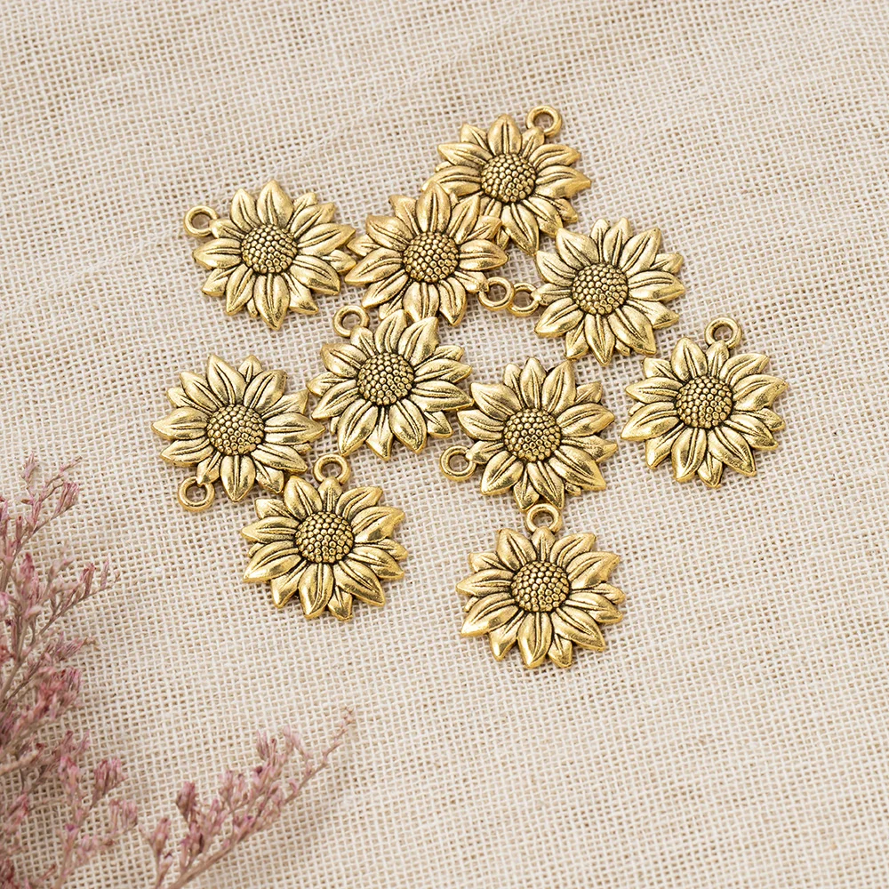 10 Pcs Beauty Antiuqe Gold Color Sunflower Charms DIY Pendant Necklace For Women Jewelry Accessories Classic Decoration 22*19mm