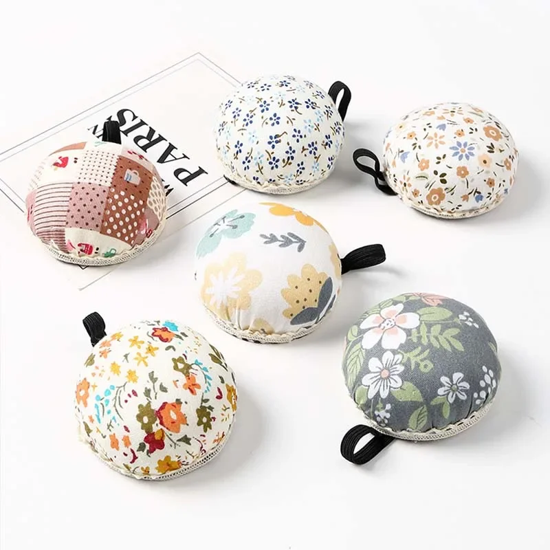 Ball Shaped Pin Cushion With Wrist Strap Sewing Needle Cushion Needle Pillow for Cross Stitch Sewing Pins Accessories DIY Tools