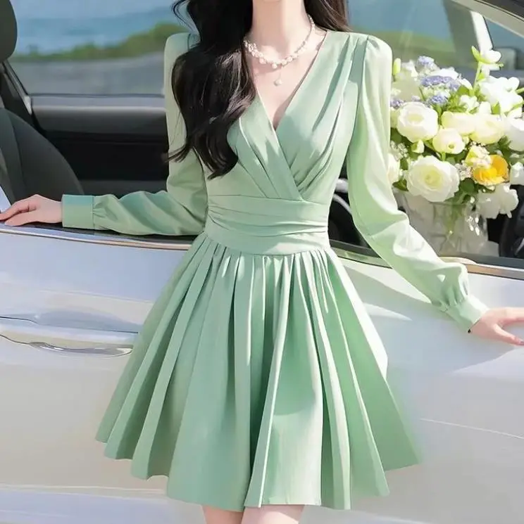 

This Year's Popular Korean Style Small Fragrance Green V-Neck Waist Cinched A-Line Dress 2025 Women's Spring New Style