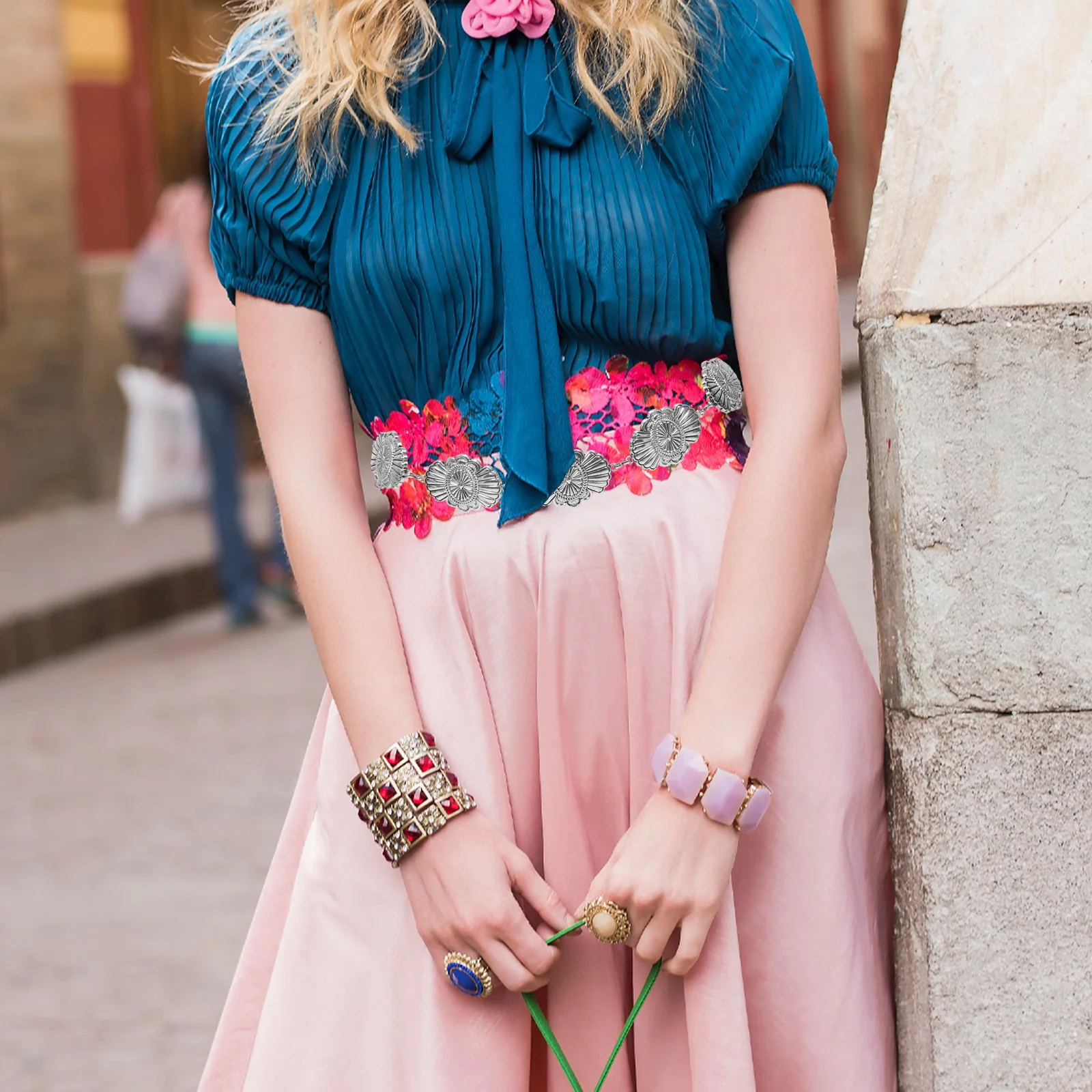 

Women Metal Concho Chain Belt Boho Western Waist Chain for Dresses Jeans Country Concert Festival Party Outfit