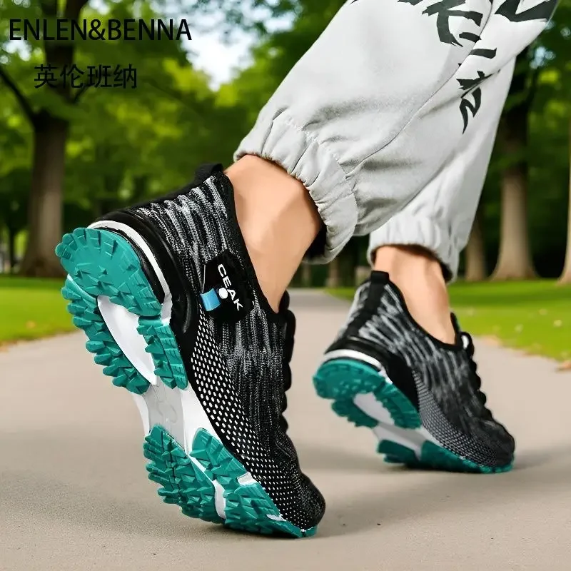 أزياء بسيطة في الغلاف الجوي 2025 أحذية رياضية خارجية جديدة غير قابلة للانزلاق ومقاومة للاهتراء وعالية الجودة