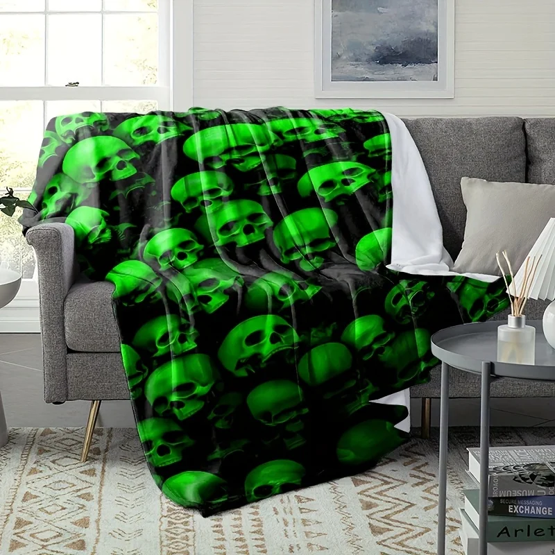 Vintage Skull Pattern Flannel Throw Blanket, Reversible All-Season Quilted Knitted Digital Print Horror Theme Multipurpose Blank