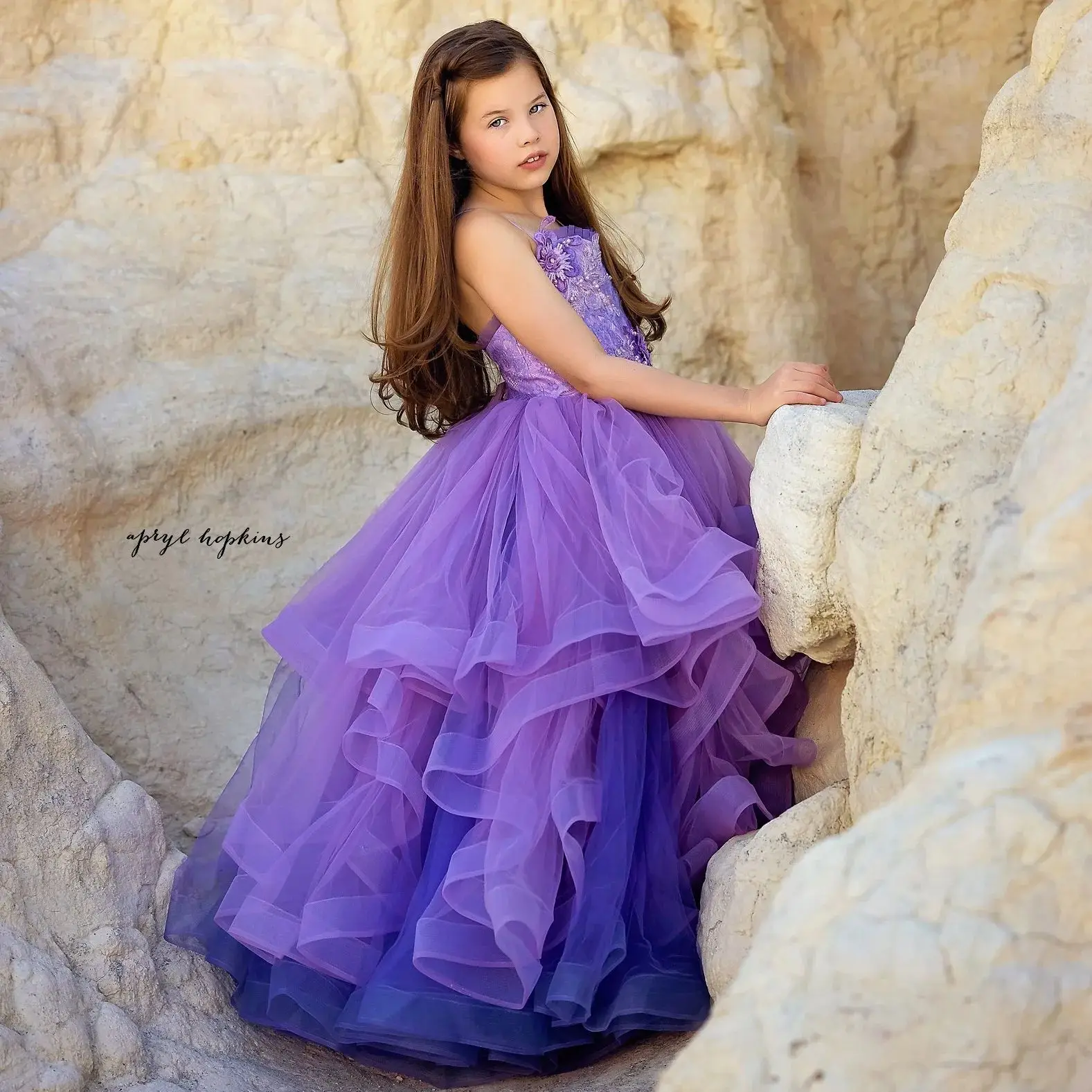 Vestido de desfile de lindas flores púrpuras para niñas, falda esponjosa con volantes, vestidos de baile de graduación, cuentas de arena, vestido de cumpleaños para bebés