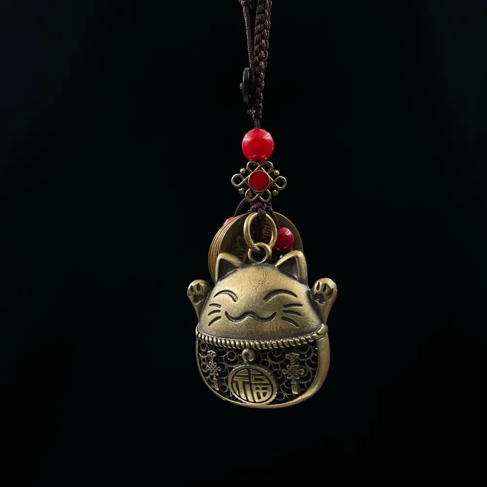 Creative Lucky Cat Brass Keychain Maneki Neko with Five Emperors Money Waist Keychain Handmade Lucky Tassel Car Keyring Gift