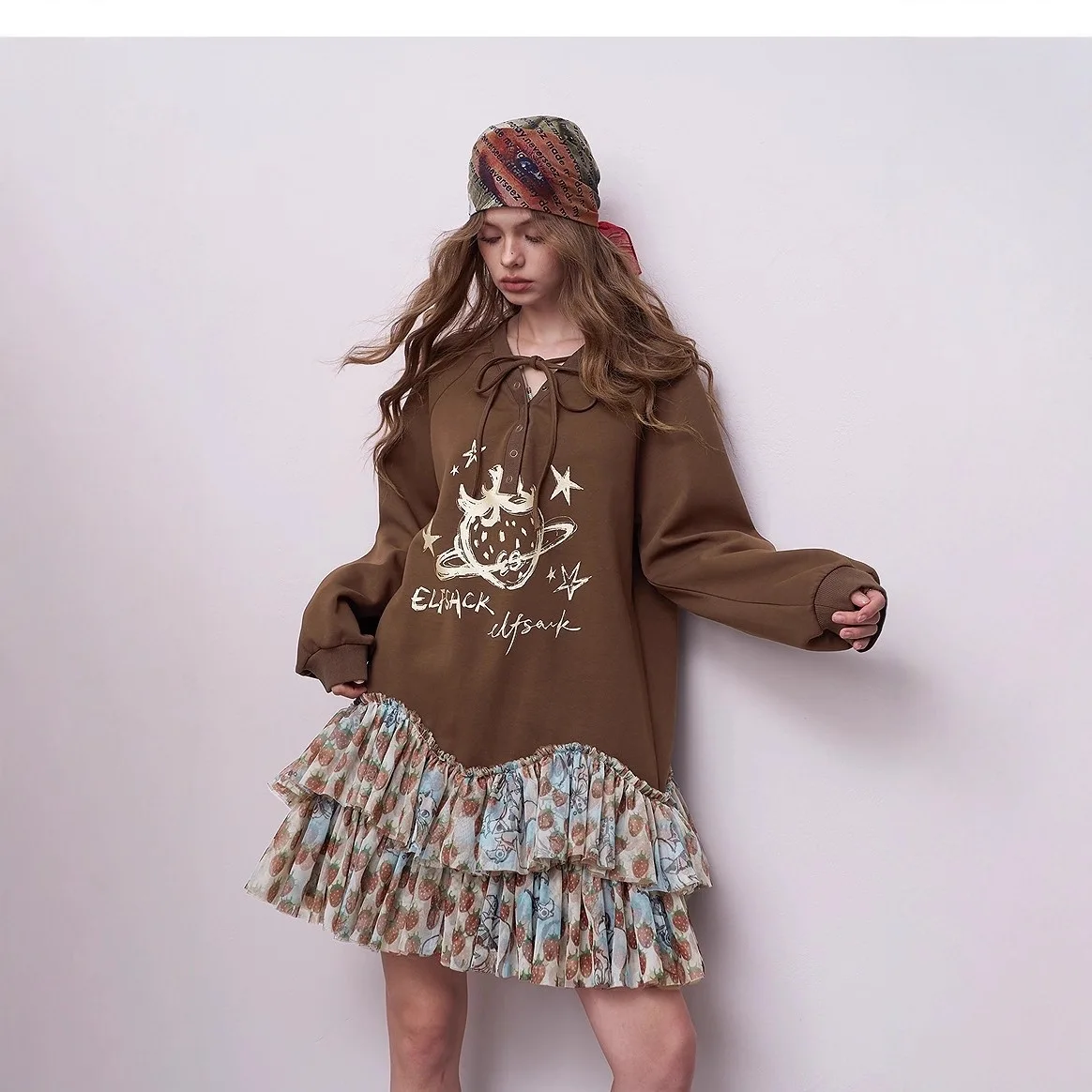 

Strawberry Hot Stamping Mesh Splicing Long Sleeved Dress for Women's Early Autumn New Style, Niche Design Sense of Hygiene Dress