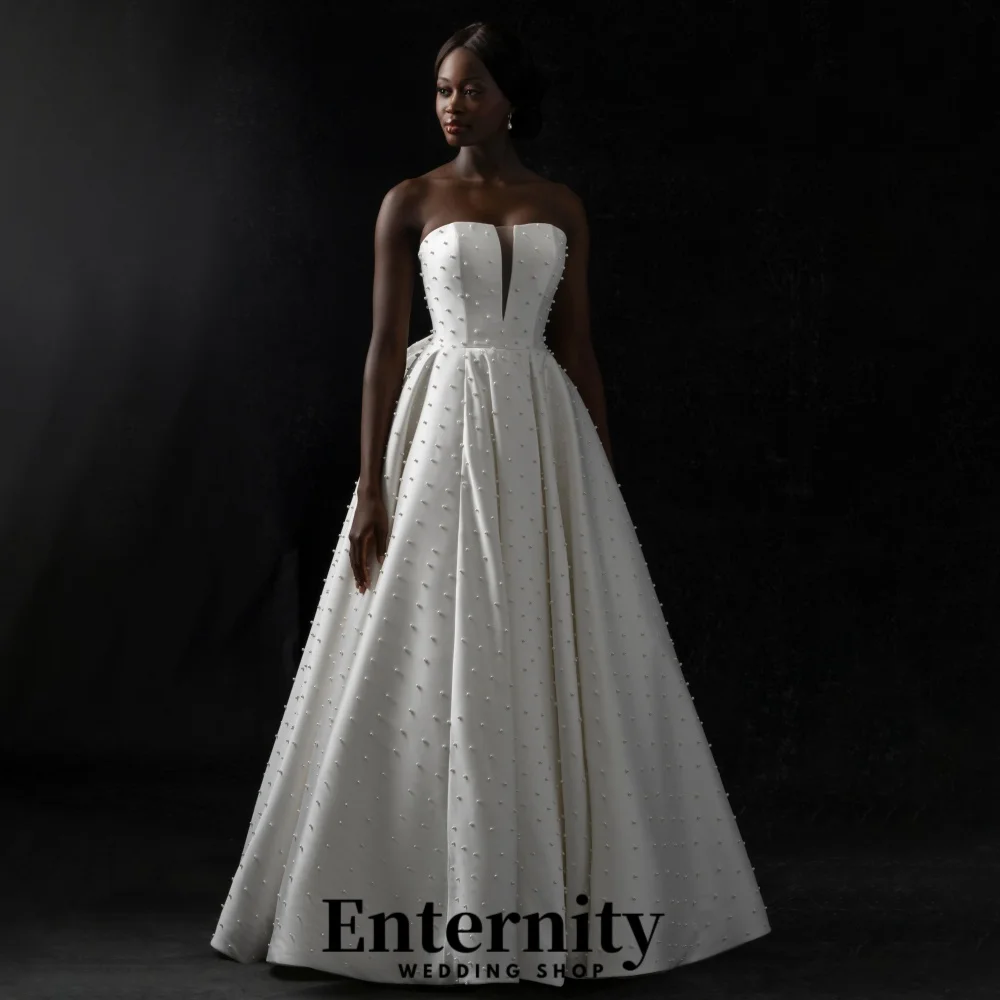 

Customized Exquisite V Neck Sleeveless Wedding Gown Charming A-line Beading Zipper Sweep Train Bridal Dresses Vestidos De Noiva