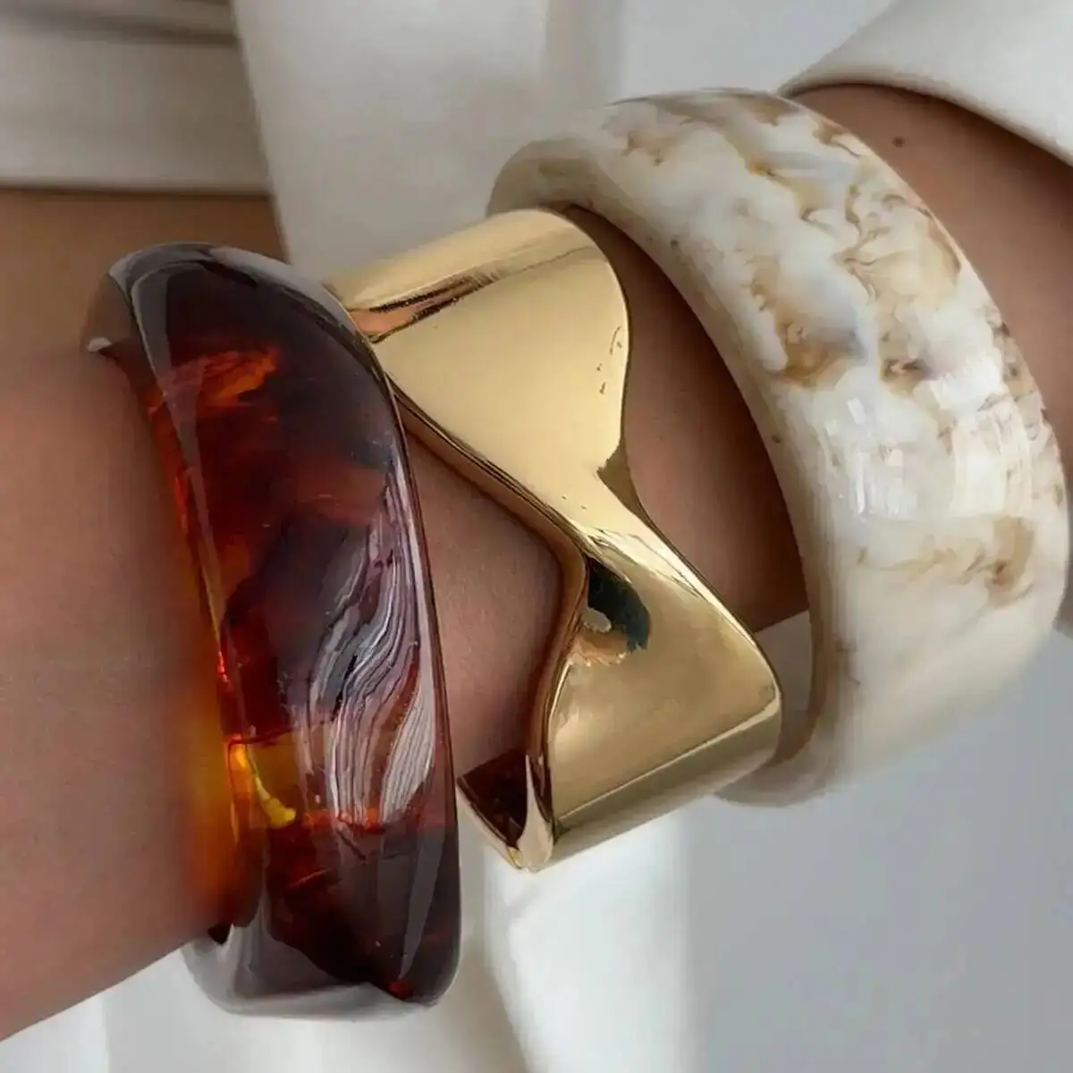 

KunJoe 3 Styles Boho Irregular Resin Chunky Bangle Bracelet for Women Vintage Stackable Acrylic Wide Bracelet Party Jewelry Gift