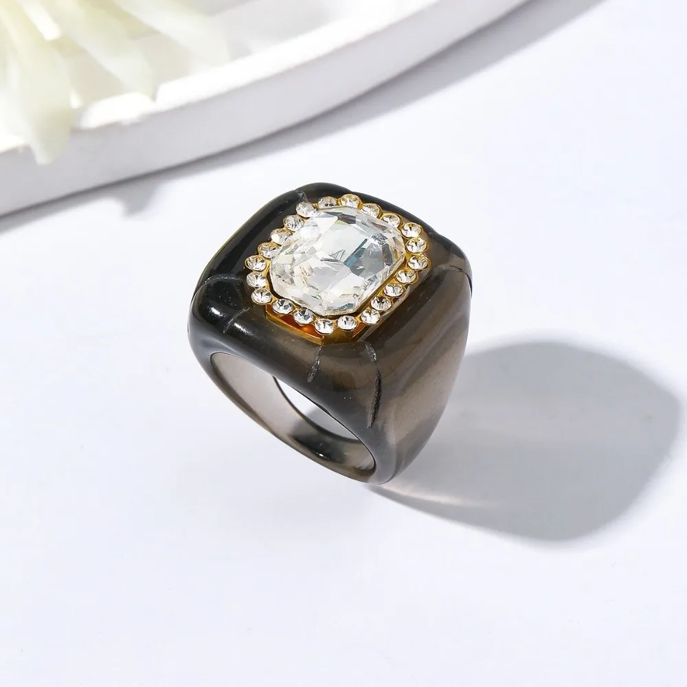 New Resin Rhinestones Ring Colorful Geometric Finger Ring Elegant Jewelry Three-dimensional Square Ring for Women