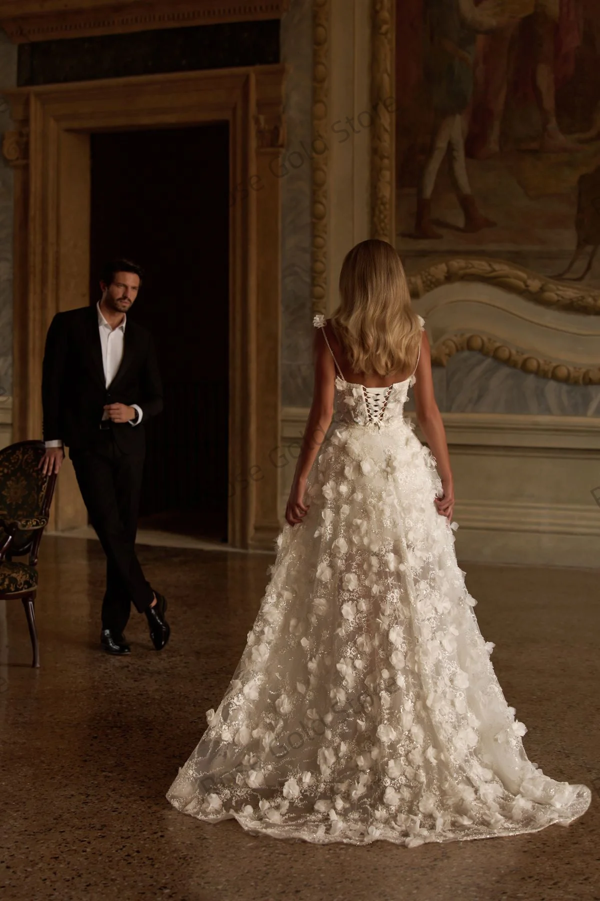 فستان زفاف وردي رائع فاخر على شكل قلب عالي منخفض رداء de Soiree مع زهور مزين بفساتين الزفاف الرسمية المخصصة