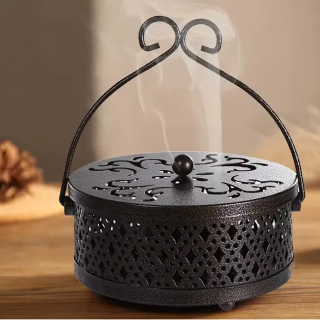 Incense Burner Mosquito Coil Box with Lid and Handle Hollow Retro Portable Round Anti-scalding Iron Mosquito Coil Tray Holder