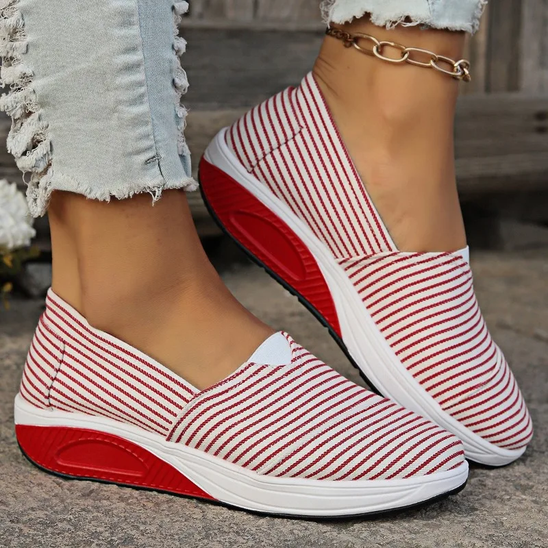 

Spring Ladies Shoes Cloth Tenis Feminino Slip On Loafers Shoes Woman Canvas Sneakers Women Wedge Platform Swing Shoes
