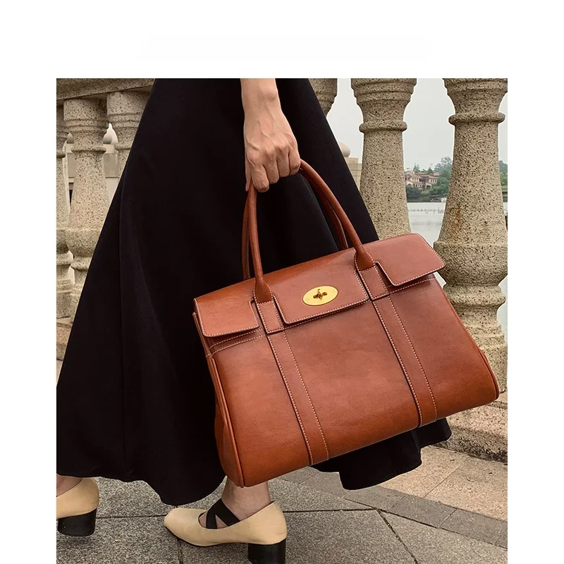 حقيبة جلدية كبيرة السعة بتصميم بوسطن مع حزام كتف واحد للنساء، منتجات جلدية عصرية