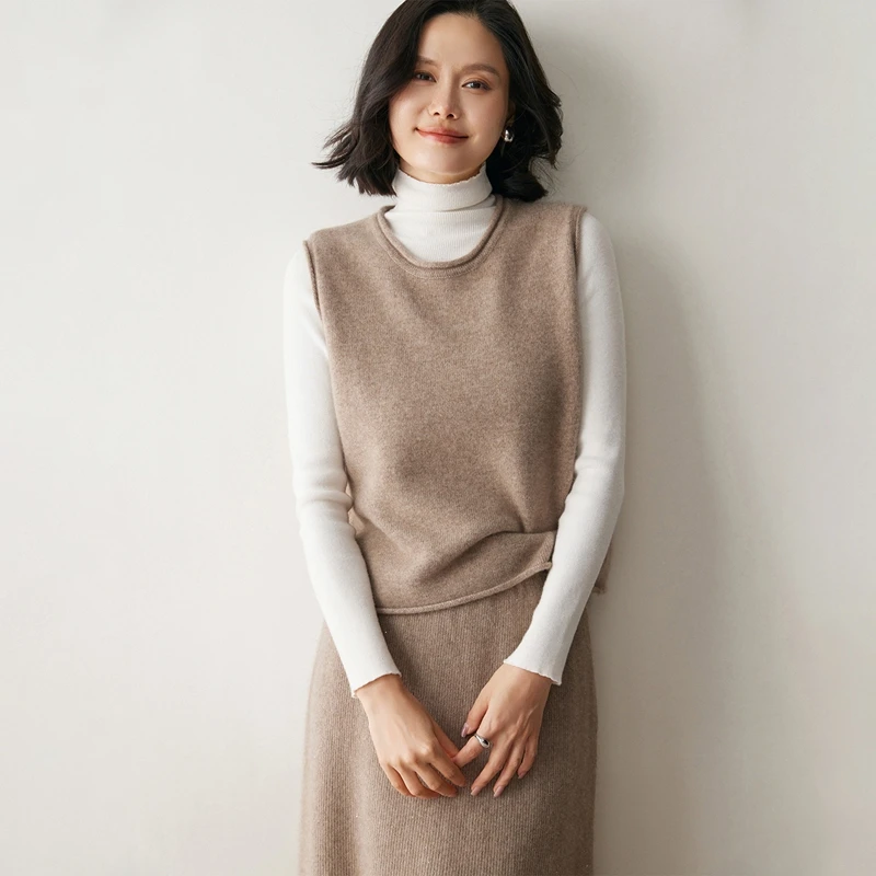 

Autumn Winter Women's round Ne Svel Knitted Vest Loose Fit Camere Sweater Roll Collar Versatile Slimming oulder Pad