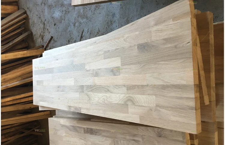 Customization Best Selling Factory Solid Wood Spiral Staircase and Straight Stairs Treads Steps