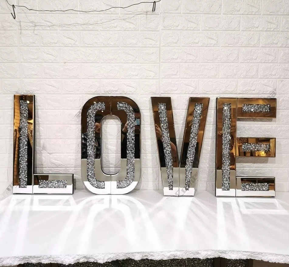 

Hot Sales Wall Art Sparkly Crushed Diamond Decoration Love Sign