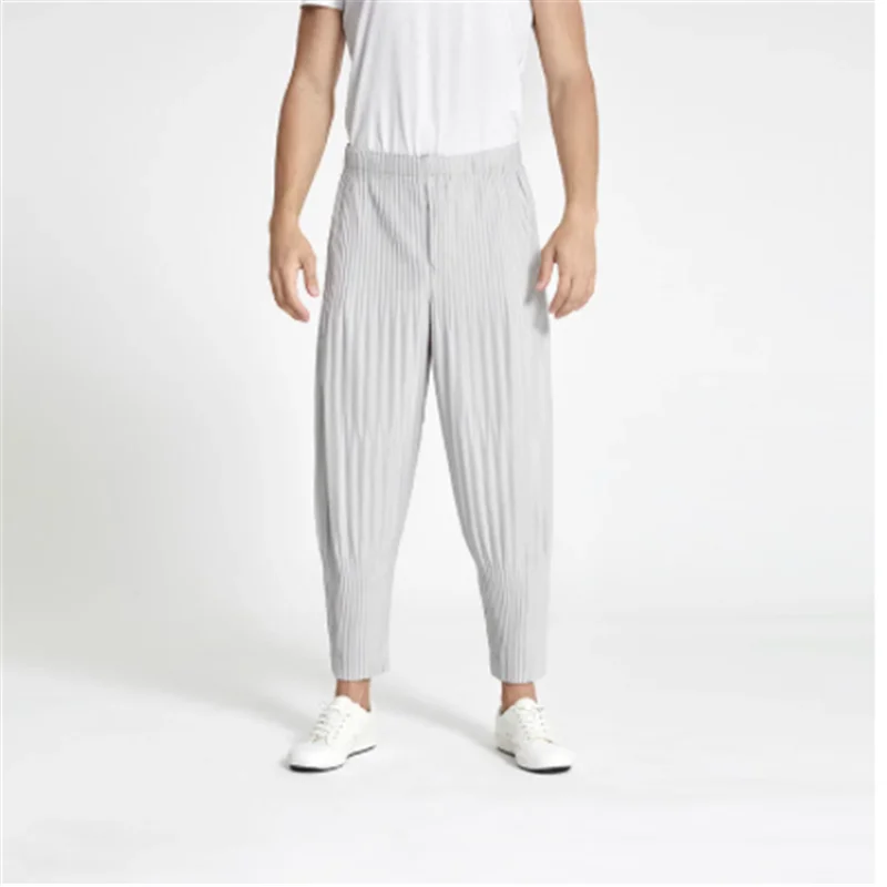 Summer 2022 New Men's Miyake Folding Pants Large Size Loose And Comfortable Business Style Harem Pants Cropped Pants