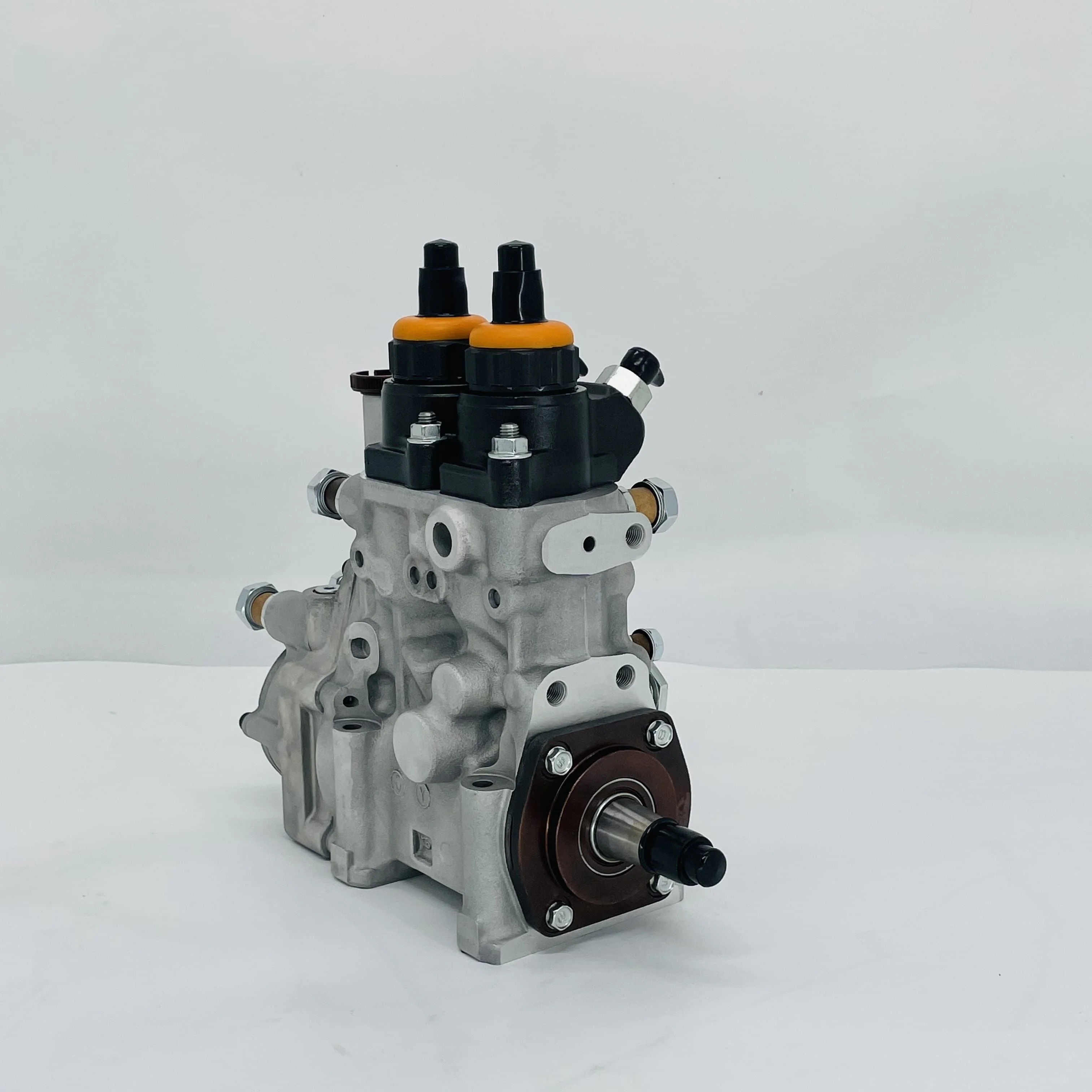 Diesel Engine Parts Fuel Injection Pump 094000-0330 For Engine P11C Truck 700 Series