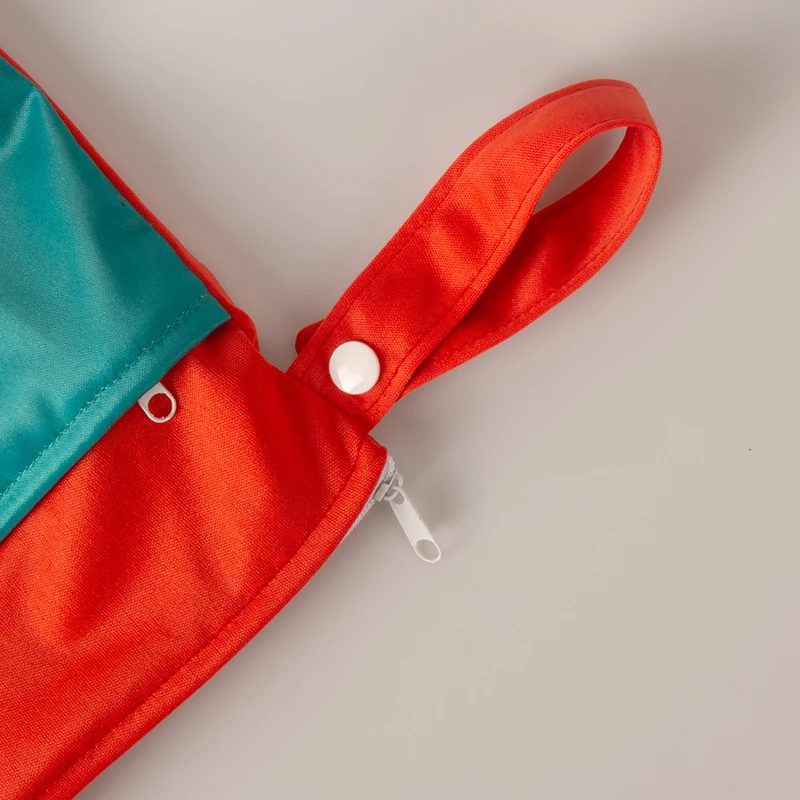 Babyshow 1 x waschbarer Nass-Trockenbeutel, Wetbag für Babywindeln, wasserdichte, wiederverwendbare Wickeltasche mit zwei Reißverschlüssen, 25 cm x 35 cm – Detail 4