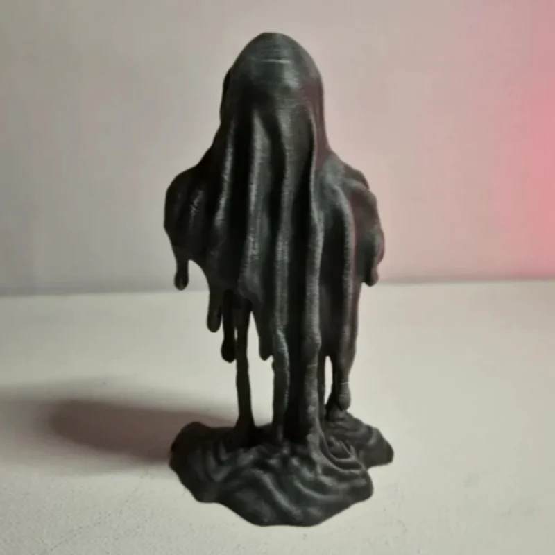 3D‑Printed Melting Grim Reaper Figurine,Plastic Ghost Specter,Spooky Dark Gothic Desktop Ornament for Halloween Home Decor