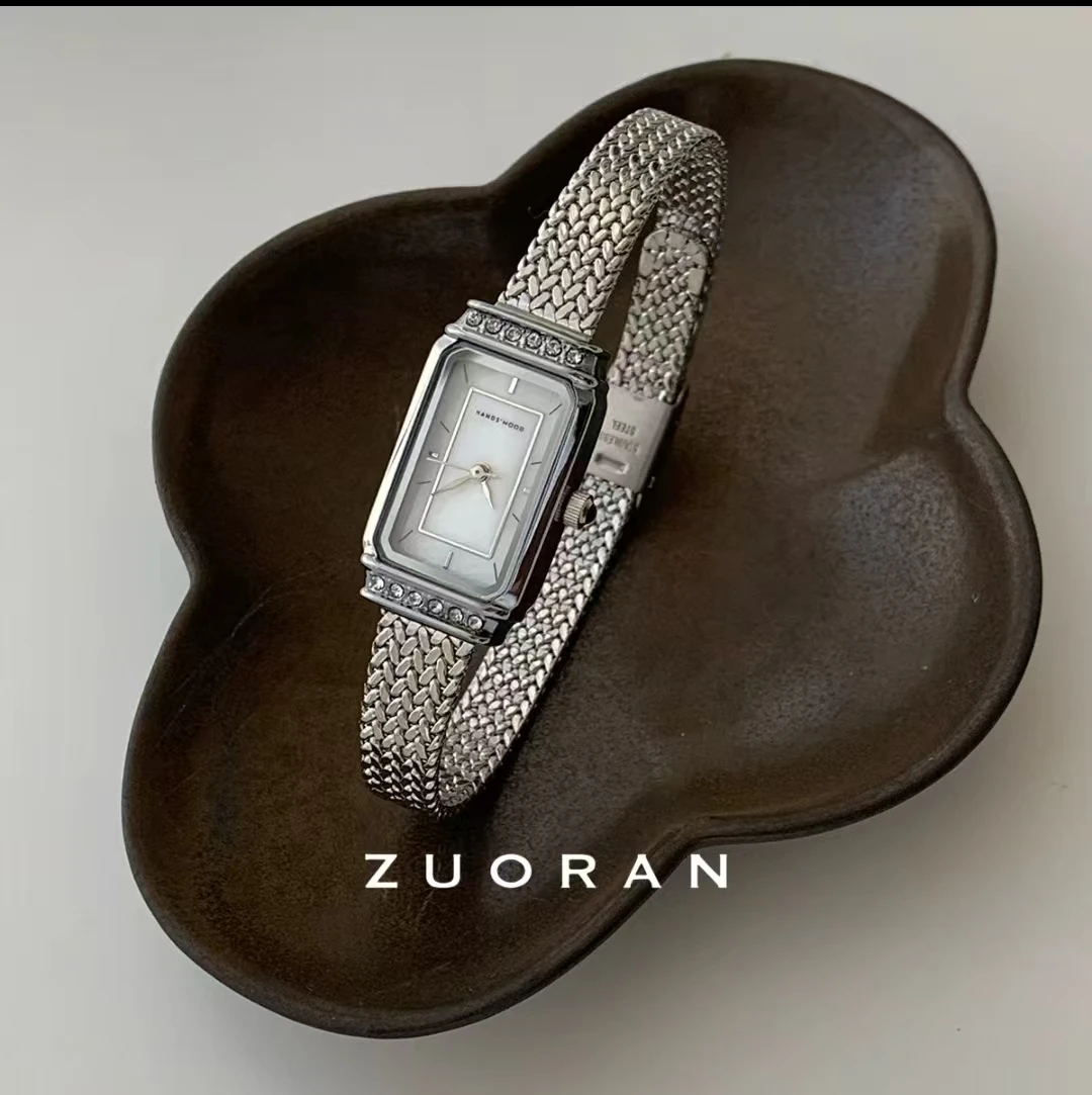 Women's Rectangular Wristwatch description 1