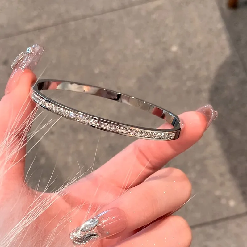 Classic Full of Square Rhinestone Stainless Steel Bangle for Women Advanced Waterproofing New Fashion Jewelry Wedding Party Gift