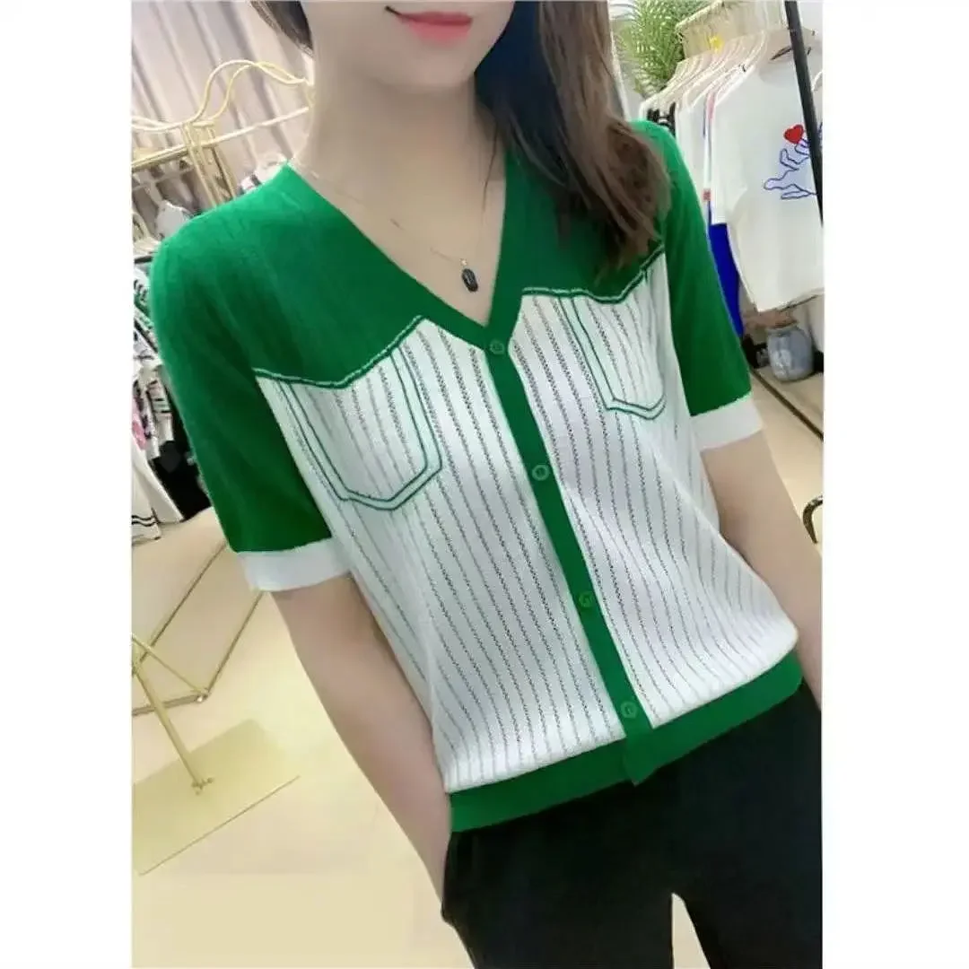 

2025 Unique Design T-shirt For Women Short Sleeve Top 2025 Spring New Design Knitted Versatile Black Grey Shirt LX995