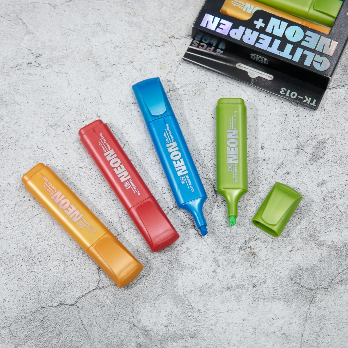 Set of 4/6/8 Neon Glitter Highlighter Pens with Chisel Tips, Fluorescent Markers for Notes, Journaling, Planners, Office, and Sc