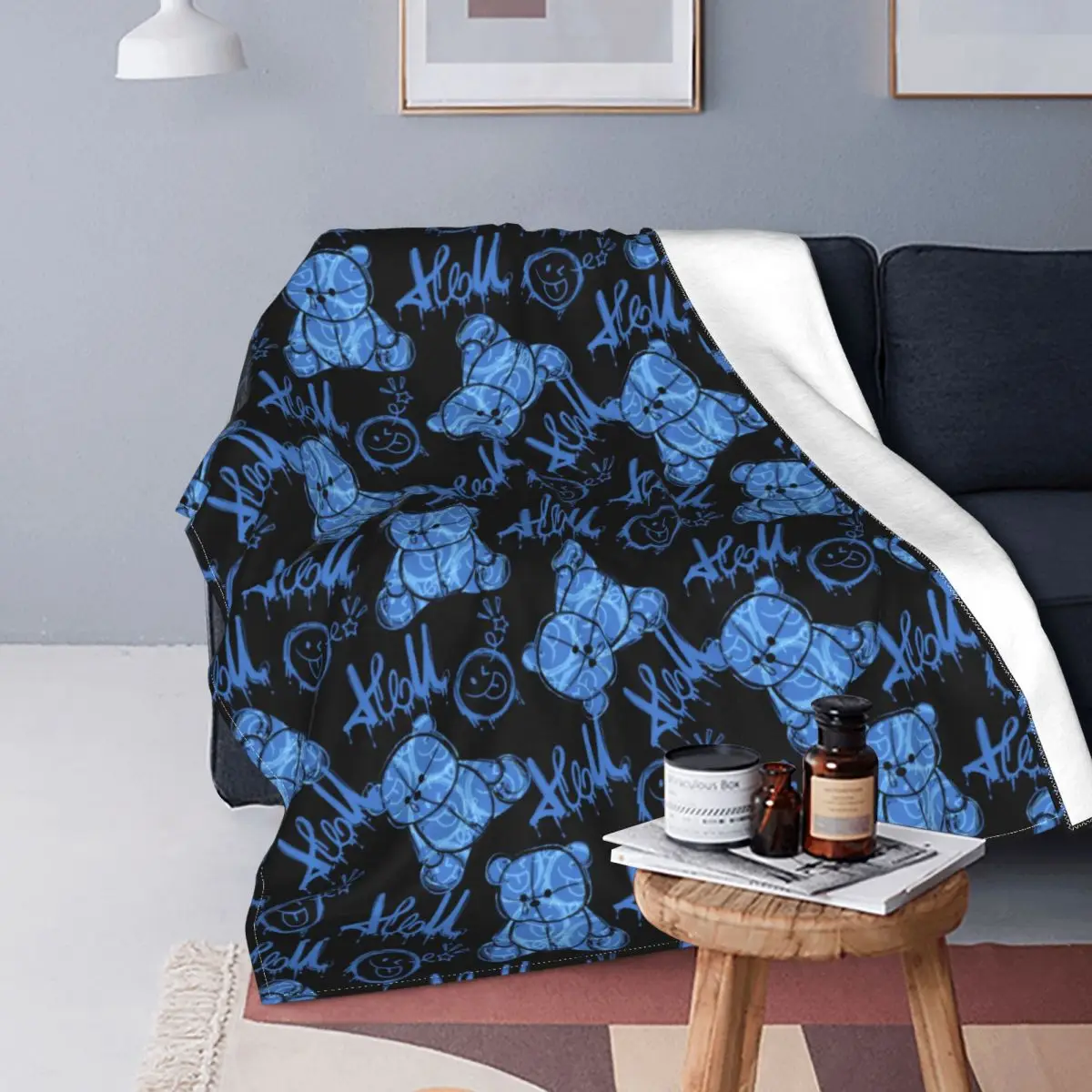 Bear Graffiti Pattern Fleece Blanket Bear Doodle Tend Cute Novelty Throw Blanket for Home 200x150cm Plush Thin Quilt