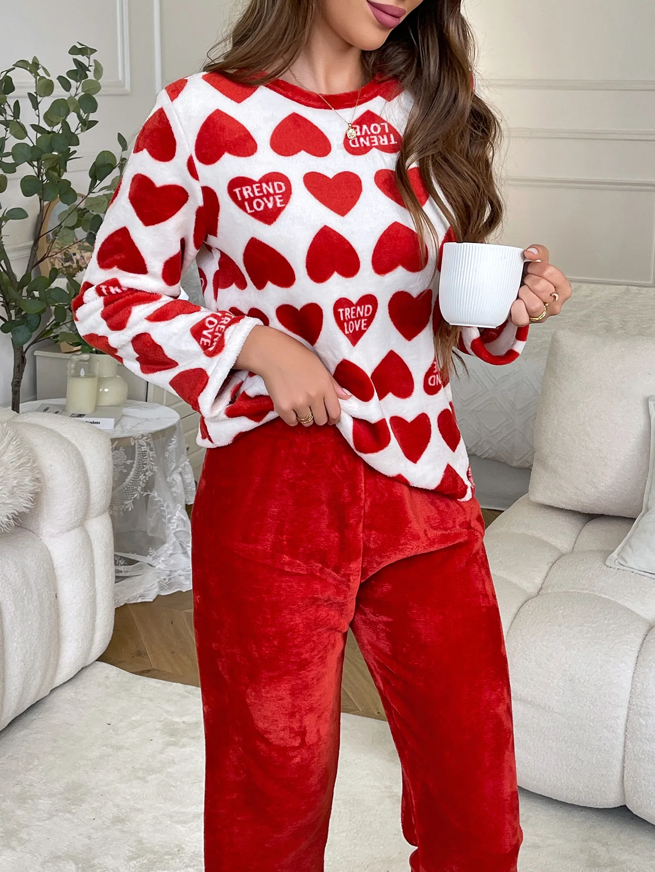 Pijamas gruesos y cálidos de otoño e invierno, conjuntos de pijamas de corazón rojo para mujer, ropa de dormir larga, trajes de descanso para niña, ropa de casa de lana Coral