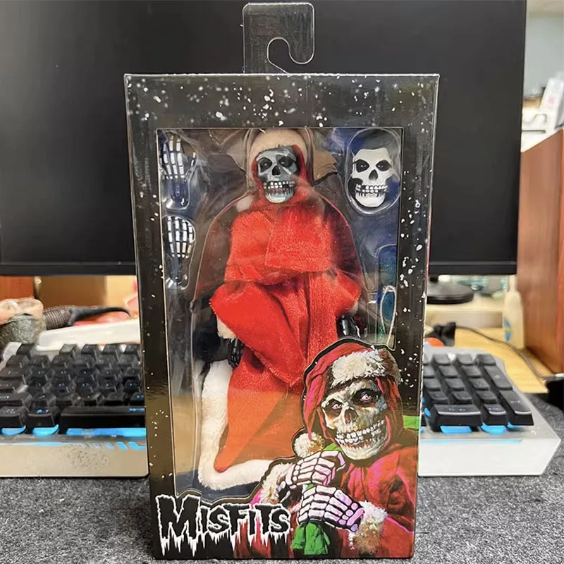 

Фигурка Misfits NECA 04053 Fiend (красный халат) Рождественские злые фигурки из фильма 8-дюймовая модель куклы орнамент оригинальный подарок