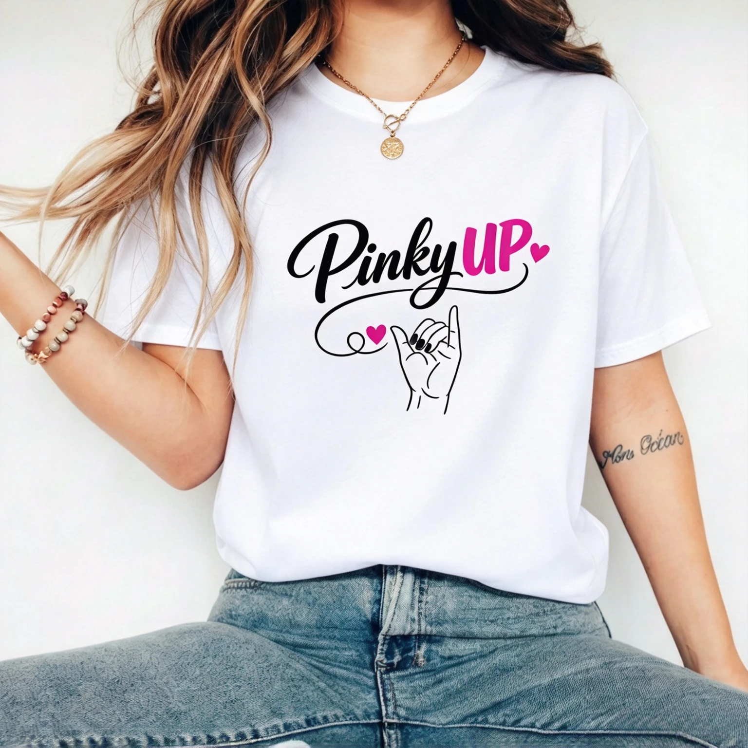 Pinky Up T Shirt Women Cute Heart Casual Streetwear Daily Wear Fashion Top Men Pinky Promise Hand Gesture Graphic Tee