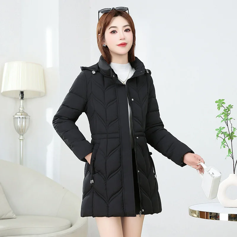 Giacca da donna 2025 Parka invernale Nuovi vestiti di cotone Cappotti medio lunghi Piumino coreano Slim caldo spesso da donna con cappuccio Puffer Parka