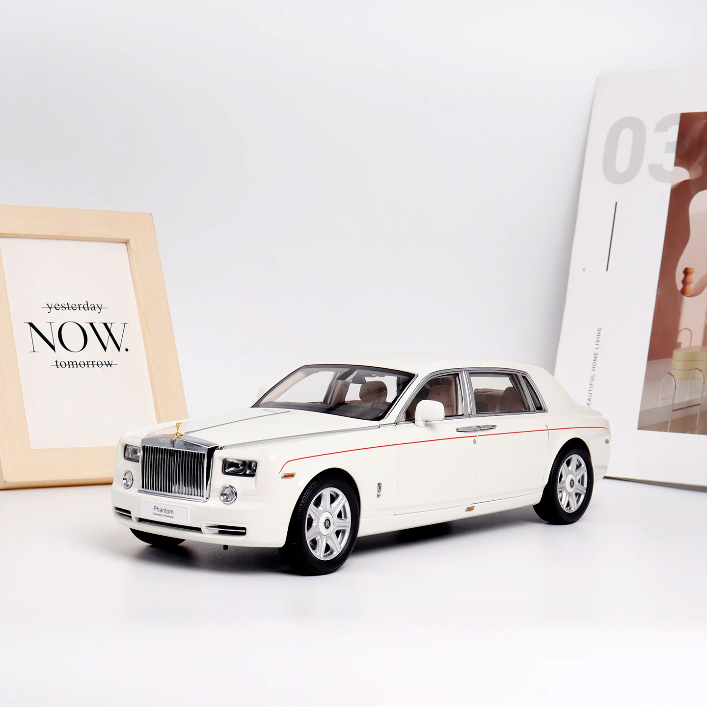 Rolls-Royce Phantom RR Wb Extended Edition Diecast Metal Scale Model Kyosho 1:18 Simulation Alloy Car Model Luxury Sedan Fully Openable Collectible High-End Gift Adult Toy Boy's Birthday Present