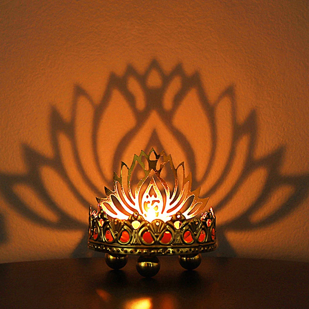 

Metal Lotus Holder Iron Stand Vintage Lotus Flower Design Home Decorative Candlestick Holder for Parties