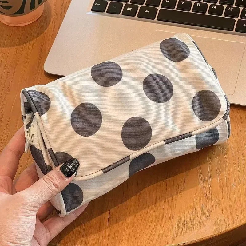 Large dot canvas pattern makeup bag, niche, portable, high aesthetic value, large capacity with mirror, lightweight travel stora