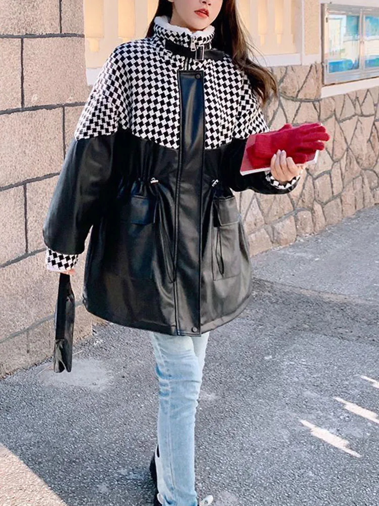 2024 New Winter Sheepskin PU Leather Jacket Women Mid-length Velvet Cashmere Parka Winter Faux Fur Leather Checkerboard Jacket