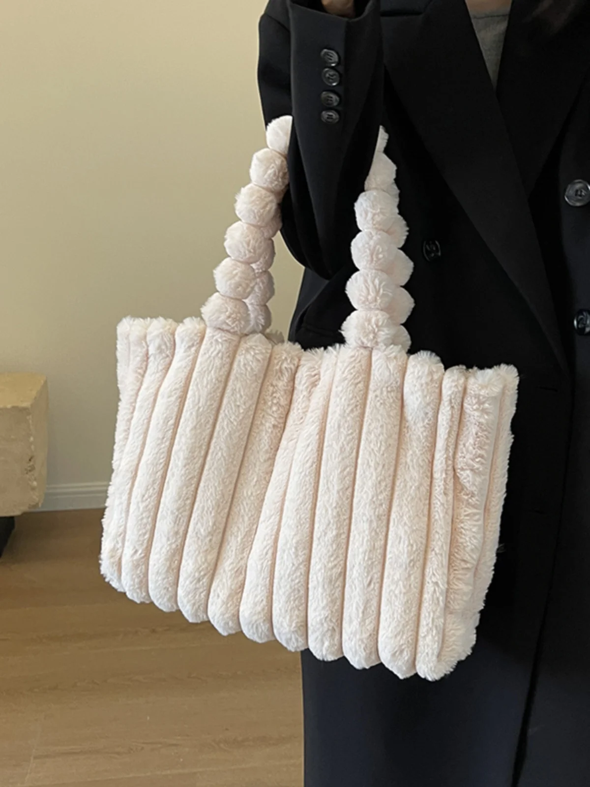 

Autumn/winter Large-capacity Plush Velvet Bag 2023 New Women's Bag Shoulder Bag Plush Tote Bag