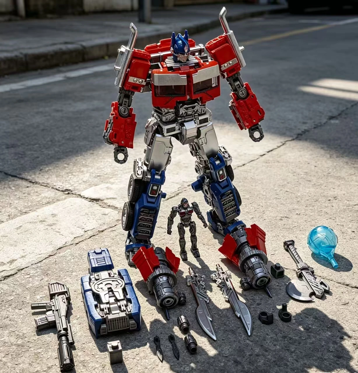 Shapeshifting Toy MHM-01 Enlarged Version SS OP Commander OP Prime Transformation Mecha Action Figure Movable Doll Robot Model