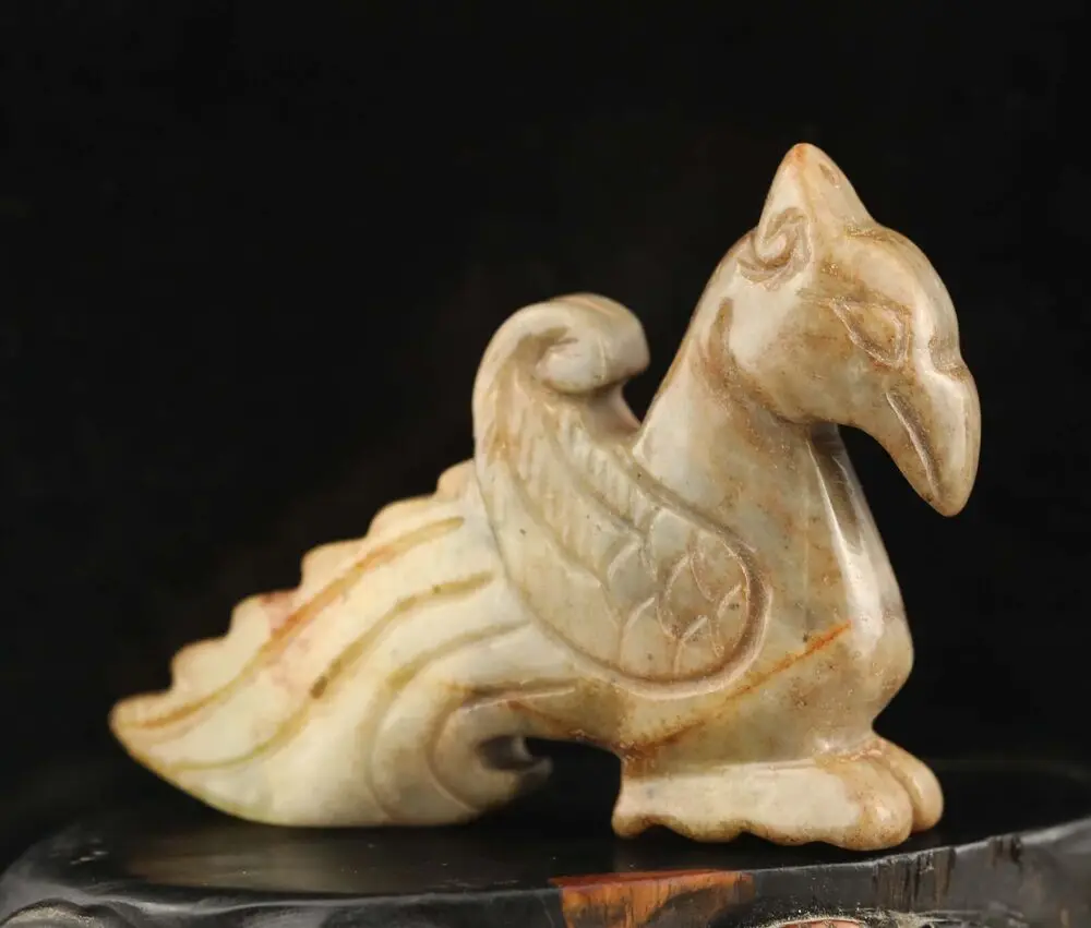 Old natural jade hand-carved statue of bird pendant