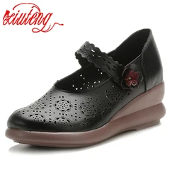 Xiuteng Spring and autumn nurse shoes Hollow and breathable women's shoes with soft soles Thick bottomed winter muffin shoes