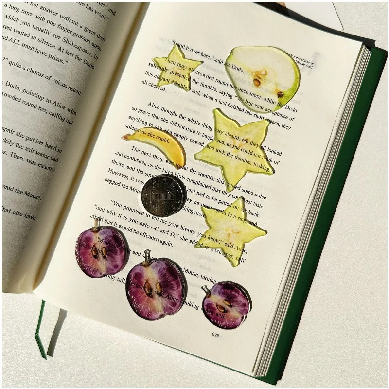 8pcs Mini Fruit Shaped Acrylic Bookmark Simulation Strawberry Lemon Kiwi Page Marker Transparent Decor Journal Scrapbooking