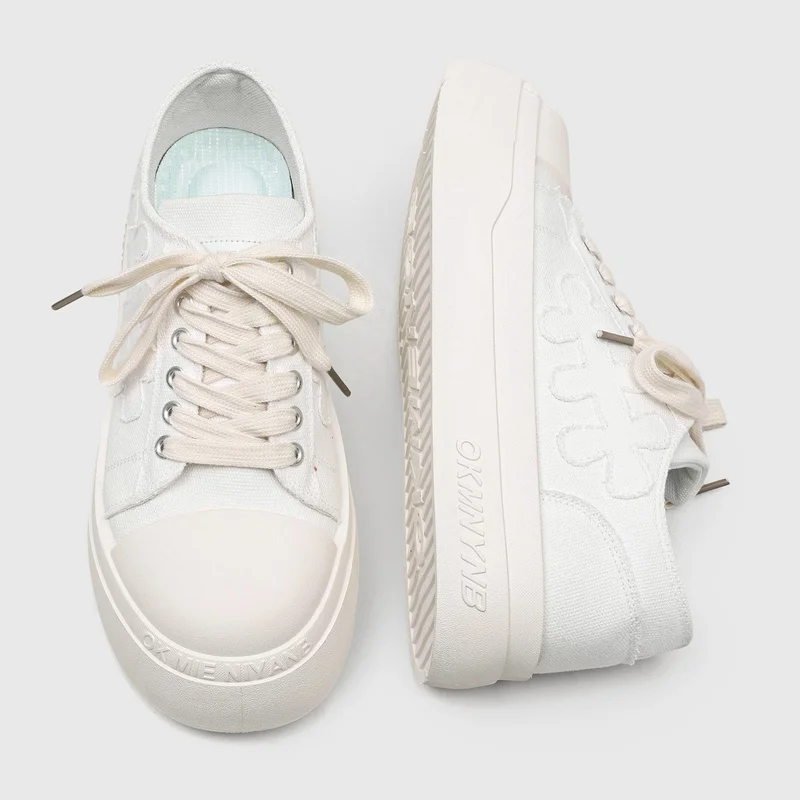 Men Breathable Canvas Lace Up Vulcanized Sneakers Lightweight Non-Slip Casual Walking Shoes for Outdoor Daily Wear