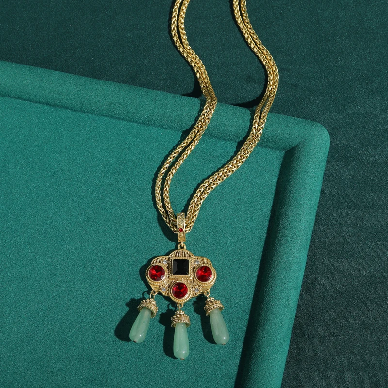Vintage Gold Color Layered Necklace Woman Lock Pendant Long Tassel Red Green Natural Stone Jewelry Birthday Accessories 2026 New