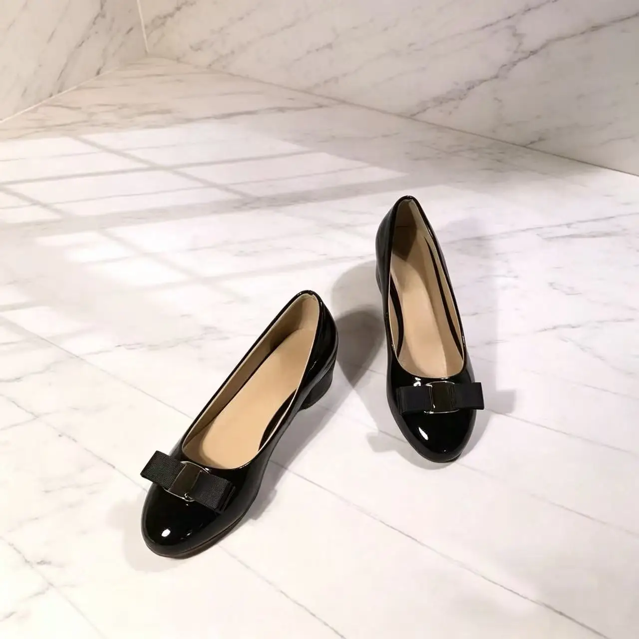 Zapatos de Mujer Love Andy Long, Elegantes con Lazo de Mariposa, Piel de Cordero, Tacón Grueso, Punta Redonda, Estilo Casual