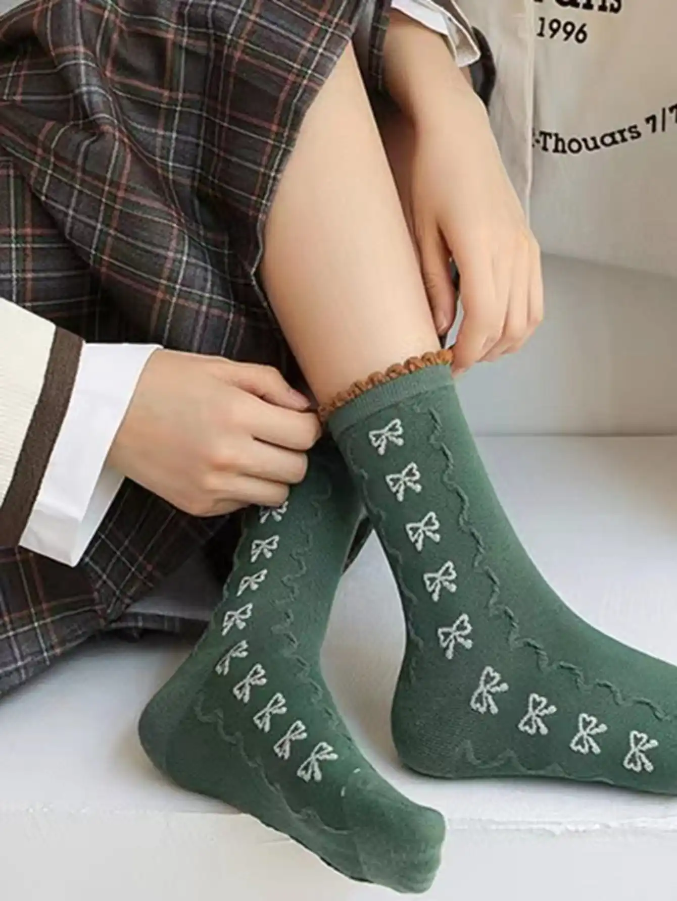 New Winter High Quality Combed Cotton Middle Tube Female Socks Leisure Socks Lolita Women Korean Streetwear Harajuku Short Socks