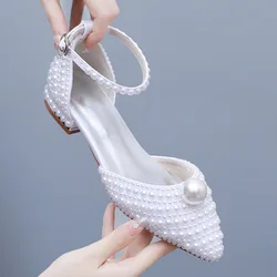 2Cm Lente/Zomer Platte Hak Casual Puntige Holle Sandalen Lage Hak Ondiepe Mond Parel Knoop Trouwschoenen