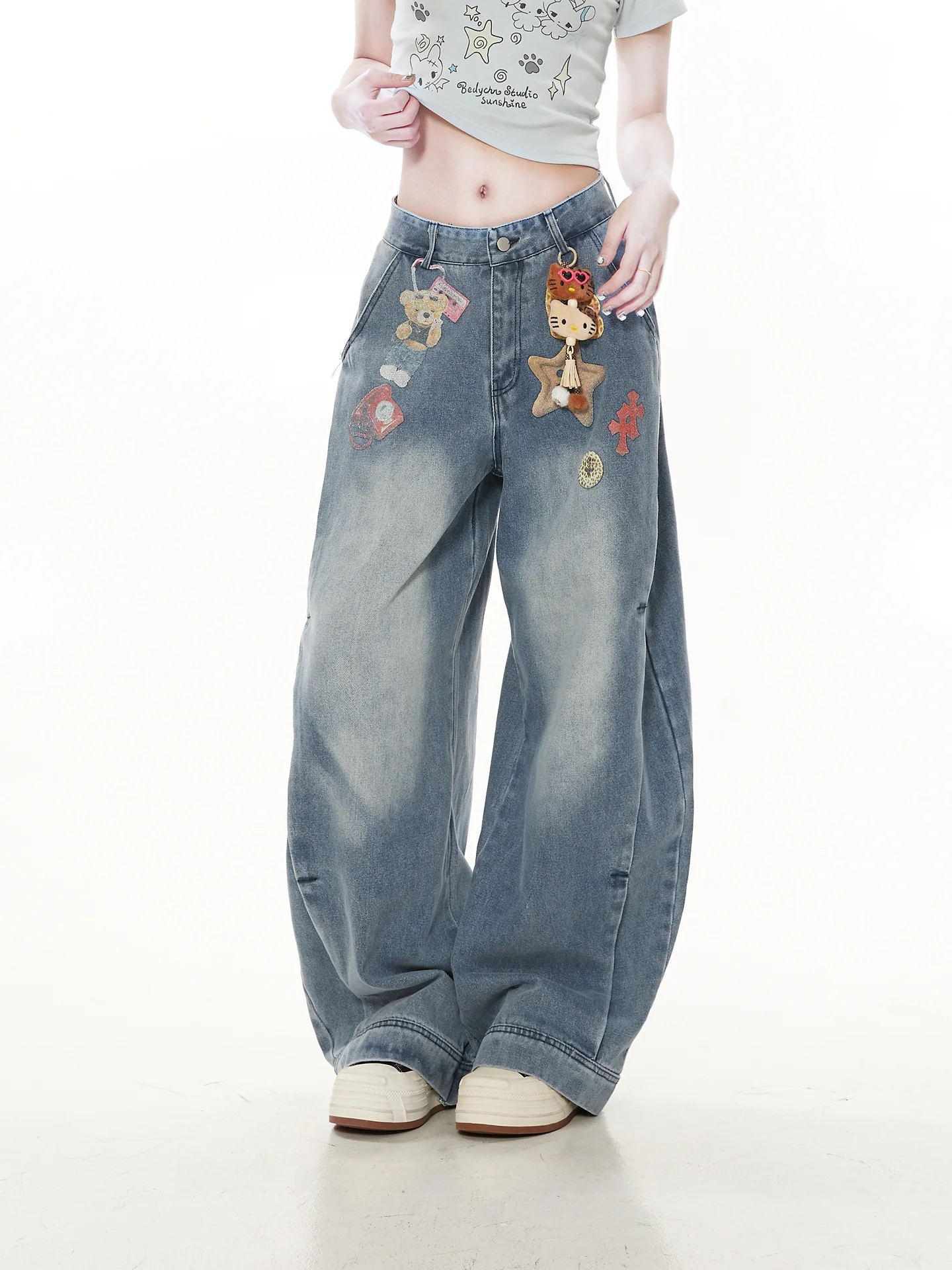 

Модные винтажные женские джинсы с мультяшным принтом, весенне-осенние брюки с широкими штанинами, драпированные, из смесового хлопка, удобные, дышащие